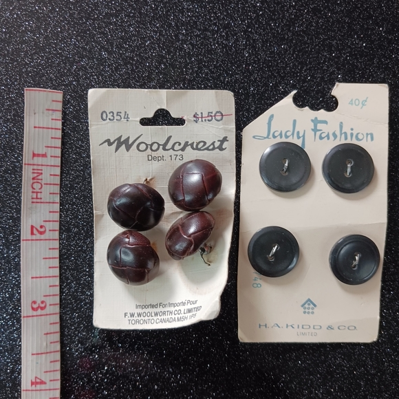 Neutral Vintage Button Bundle. - Picture 2 of 4